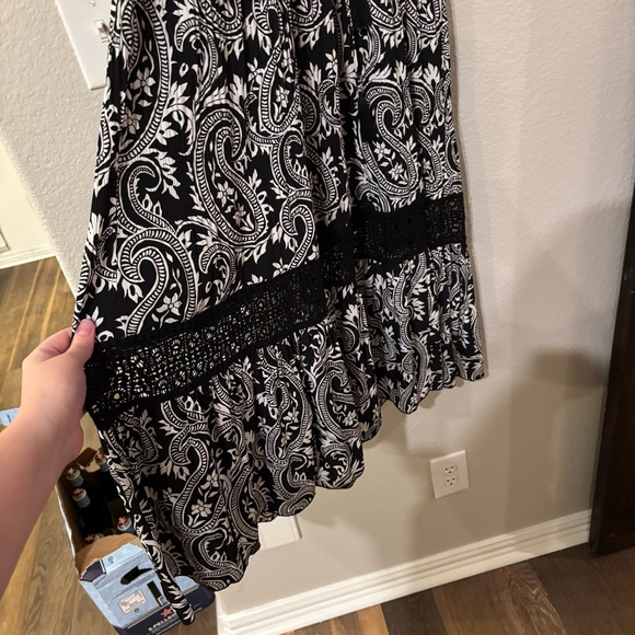 ❗️FINAL❗️Chico's Black and White Paisley Maxi Dress Small 4 - Picture 5 of 11